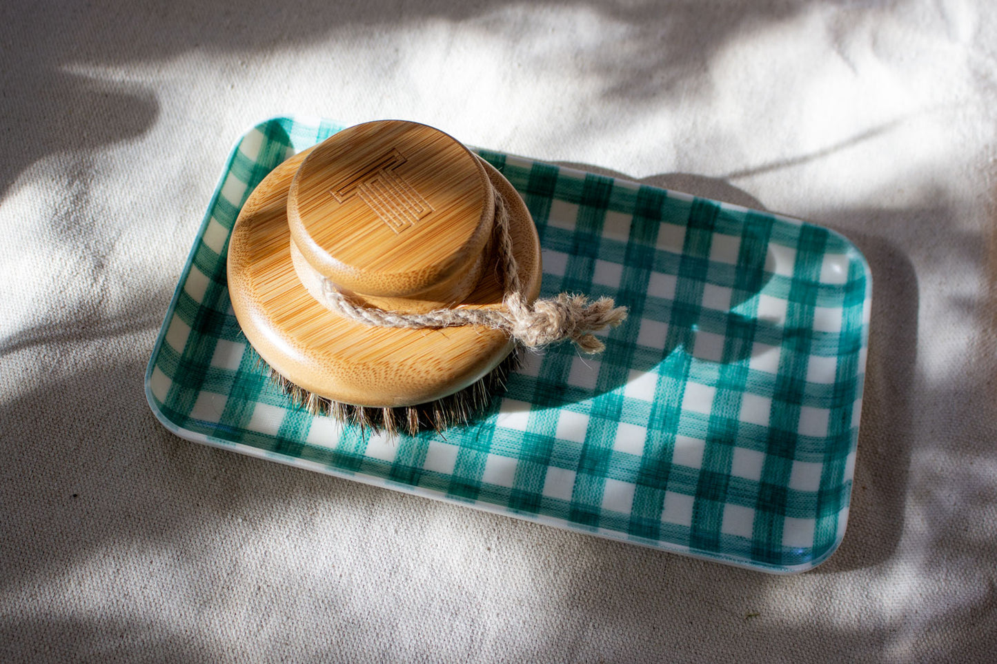 Round Bamboo Sisal Dry Brush