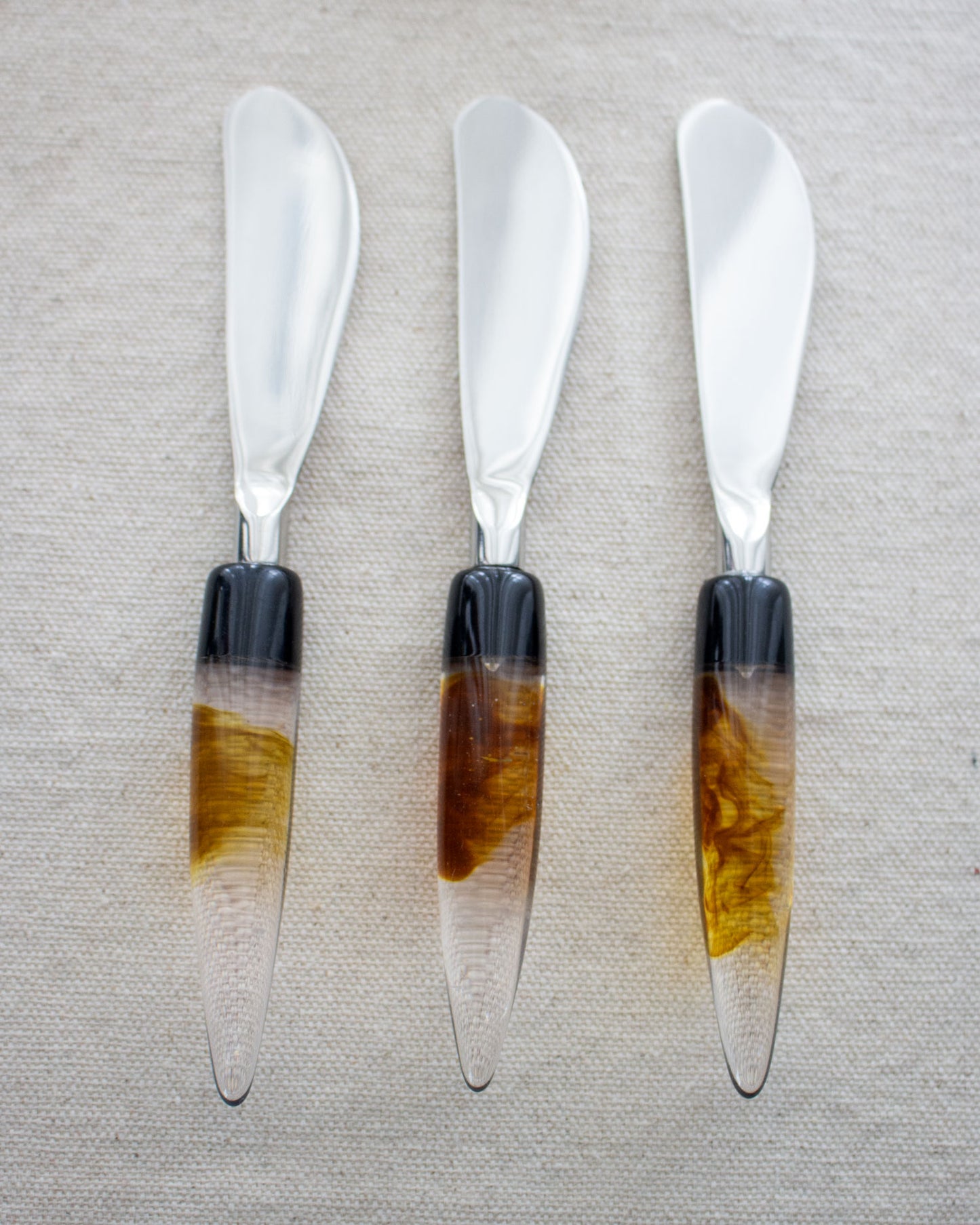 Cheese Knife - Amber Swirl
