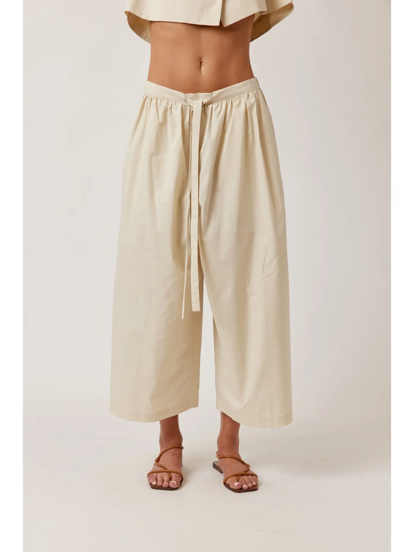 Cropped Cream Pants